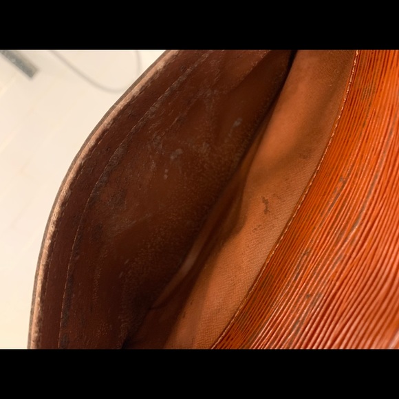 Louis Vuitton Jeune Fille MM Bag - Picture 9 of 11